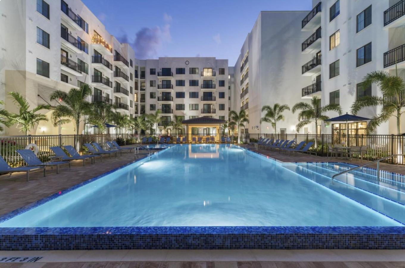 Cozy Retreat 2 Bedroom Hideaway Moments From The Sand Boynton Beach Buitenkant foto