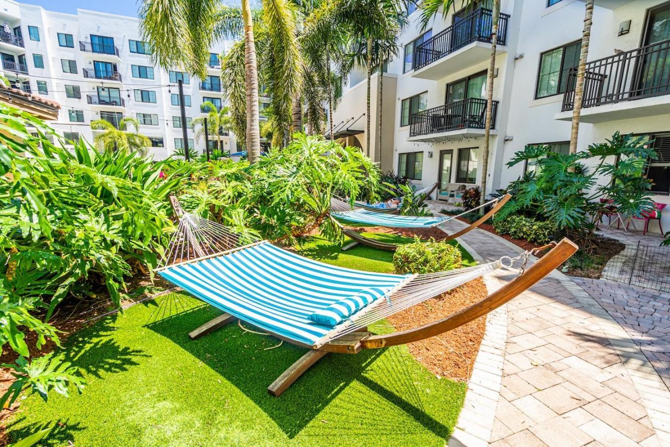Cozy Retreat 2 Bedroom Hideaway Moments From The Sand Boynton Beach Buitenkant foto
