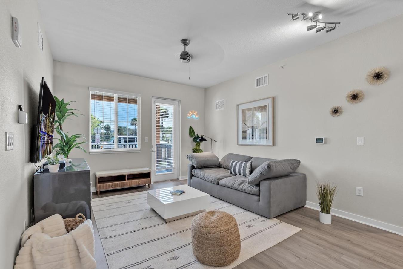 Cozy Retreat 2 Bedroom Hideaway Moments From The Sand Boynton Beach Buitenkant foto