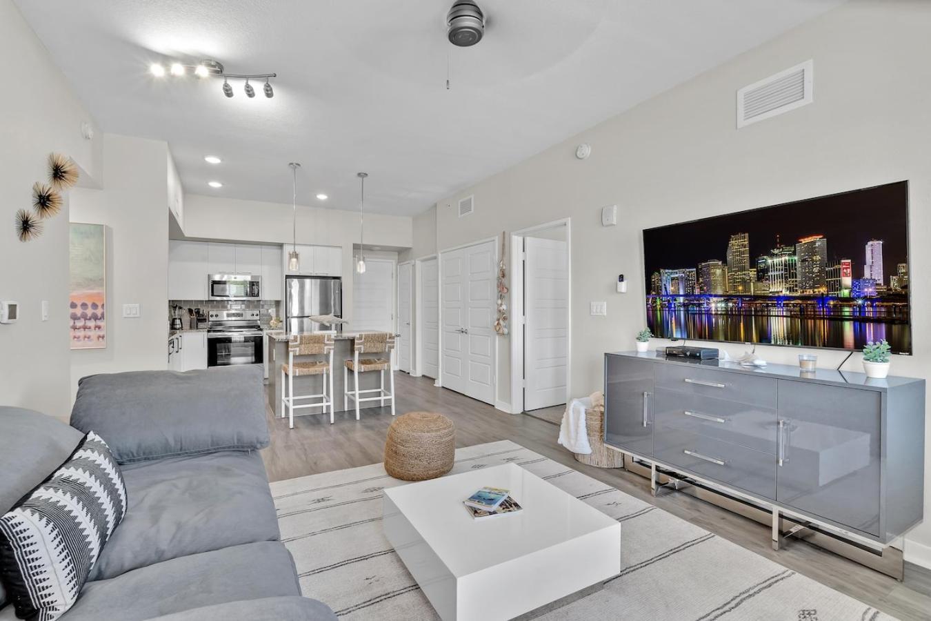 Cozy Retreat 2 Bedroom Hideaway Moments From The Sand Boynton Beach Buitenkant foto