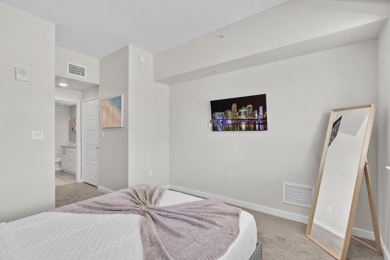 Cozy Retreat 2 Bedroom Hideaway Moments From The Sand Boynton Beach Buitenkant foto