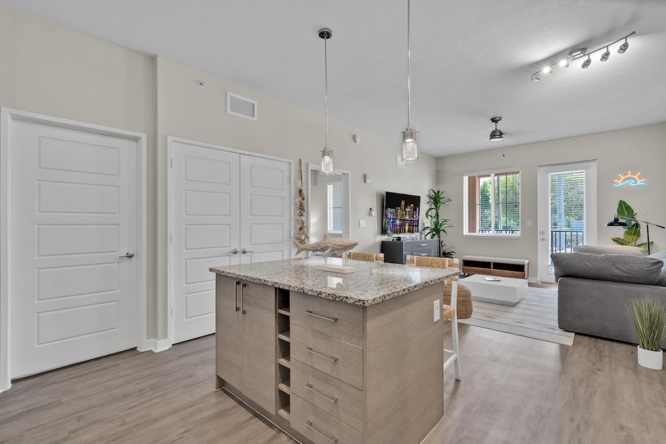 Cozy Retreat 2 Bedroom Hideaway Moments From The Sand Boynton Beach Buitenkant foto
